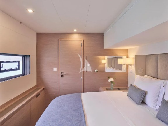 Guest cabin