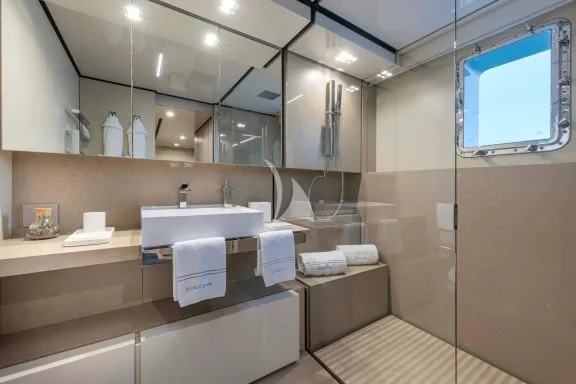 Guest ensuite
