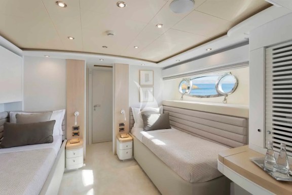 Image of PARADISE yacht #50