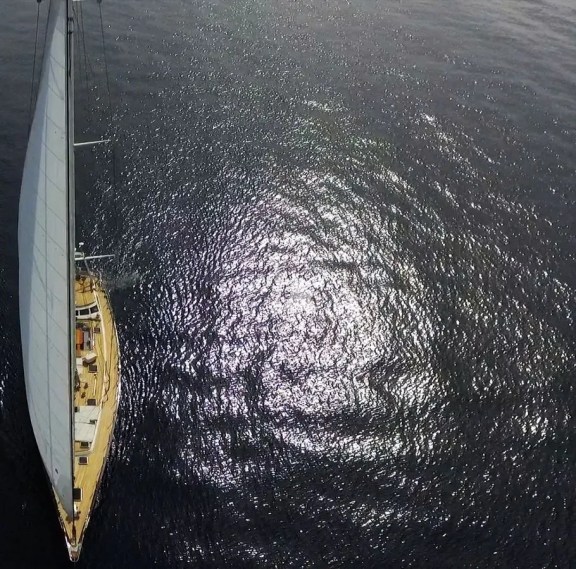 Image of WIND OF CHANGE yacht #23