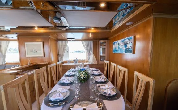Image of ELENA yacht #32