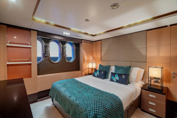 Double Cabin