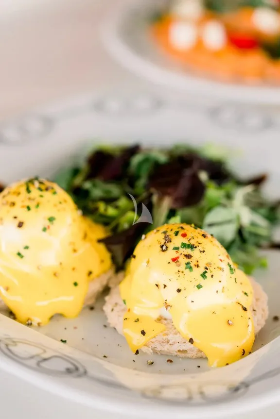 Eggs Benedict
