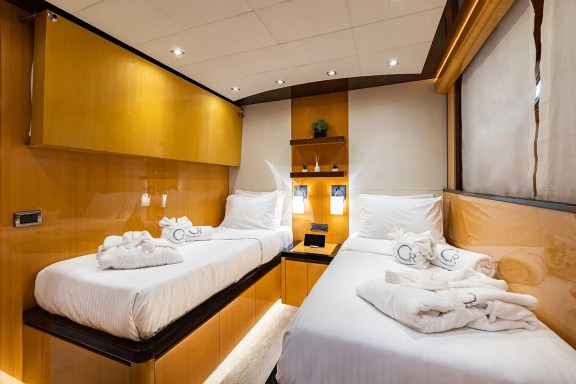 Image of CAN’T REMEMBER yacht #26
