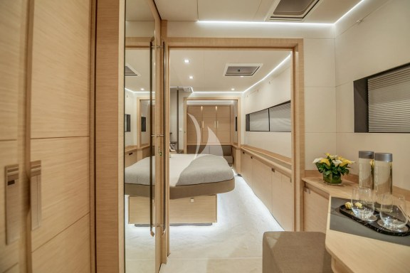 Image of D2 yacht #67