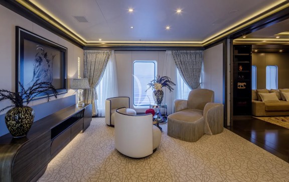 Image of LADY VERA yacht #38