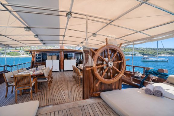 Image of THALASSA yacht #20