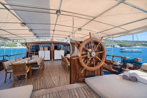 Image of THALASSA yacht #20