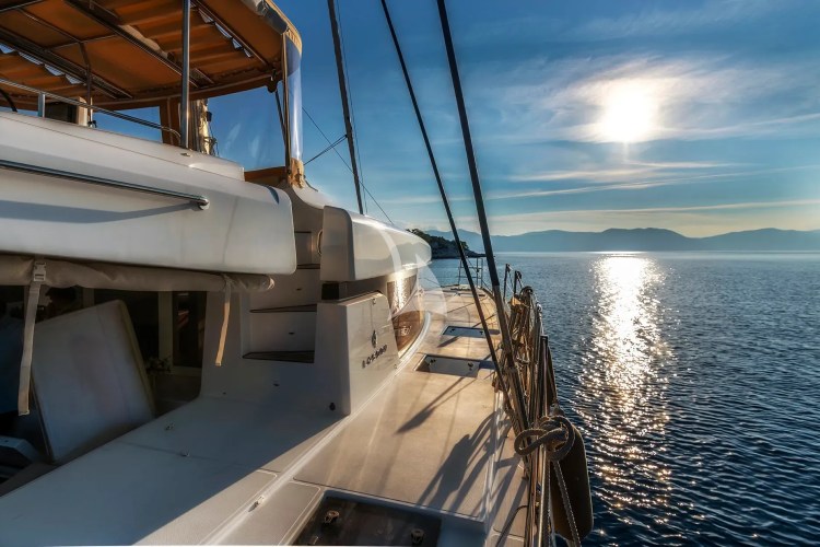 Side deck
