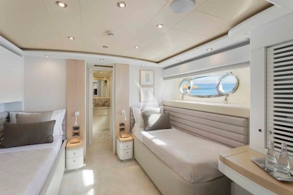 Image of PARADISE yacht #48