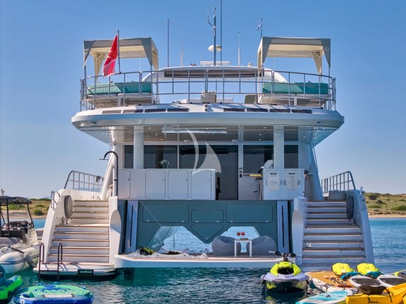 Swimming platform with toys