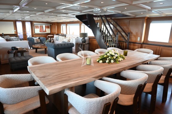 Image of KOKOMO NIGHTS yacht #12