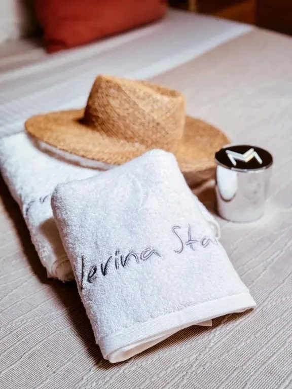 Verina Star towel