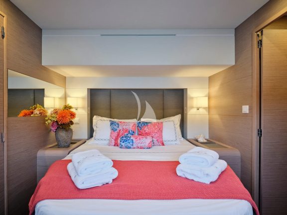 Guest cabin