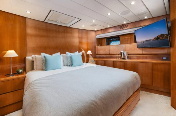 VIP cabin