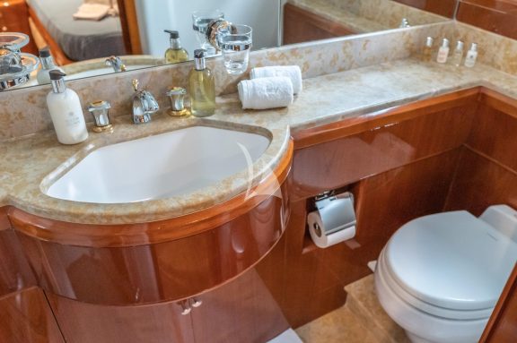 Twin ensuite