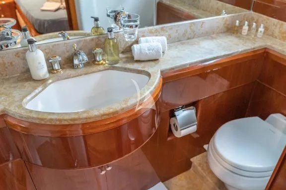 Twin ensuite