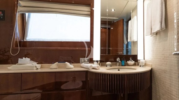 Master cabin toilet