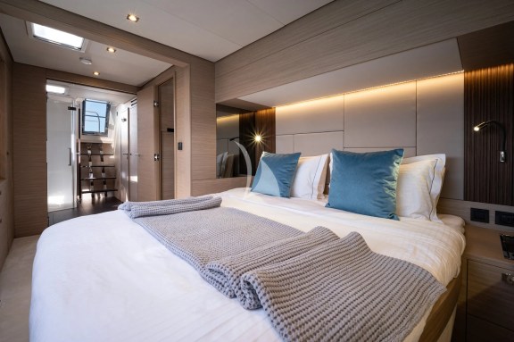 Image of LADY M yacht #13