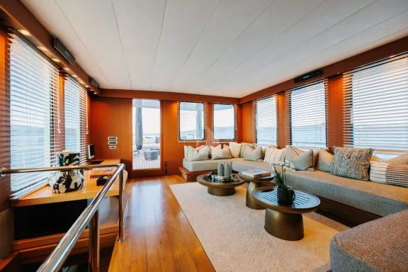 Upper deck salon