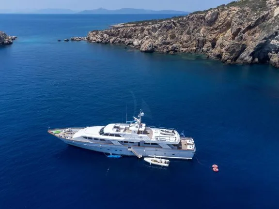 Image of OKTANA yacht #28
