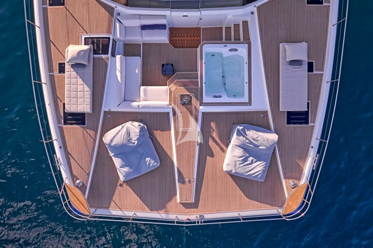 Aerial View - Front Deck