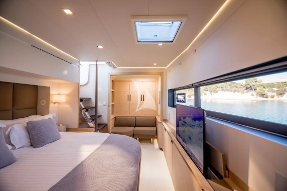 Image of D2 yacht #80