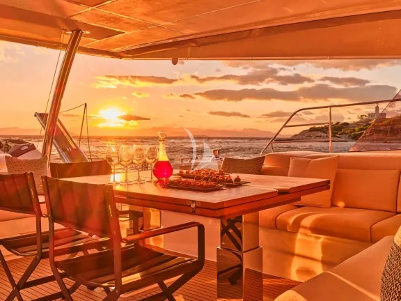 Aft Deck - Dining sunset
