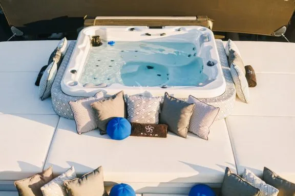 Jacuzzi