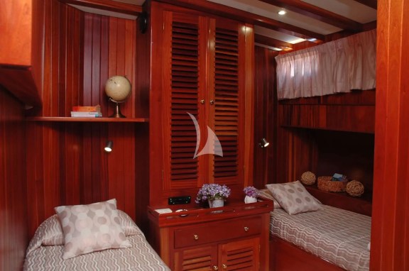 Twin Cabin with pullman berth