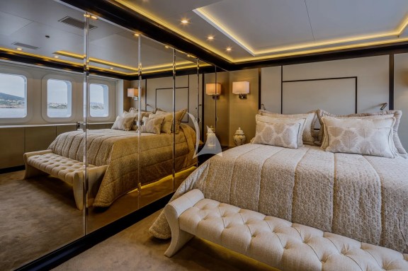 Image of LADY VERA yacht #48