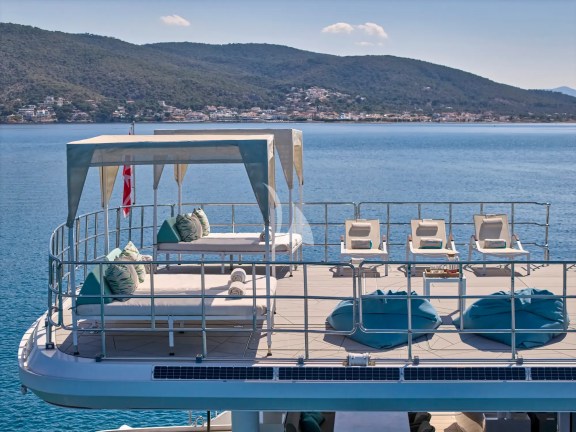 Flybridge