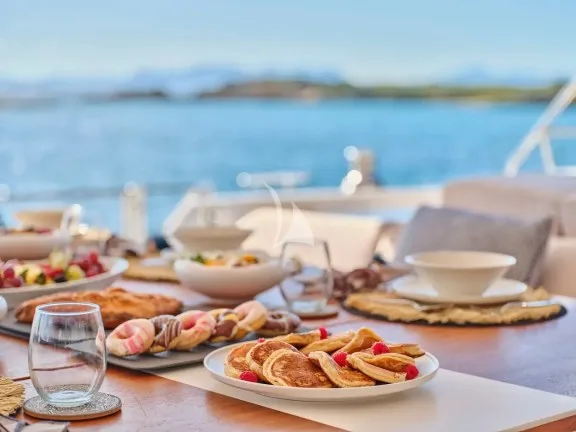Breakfast table