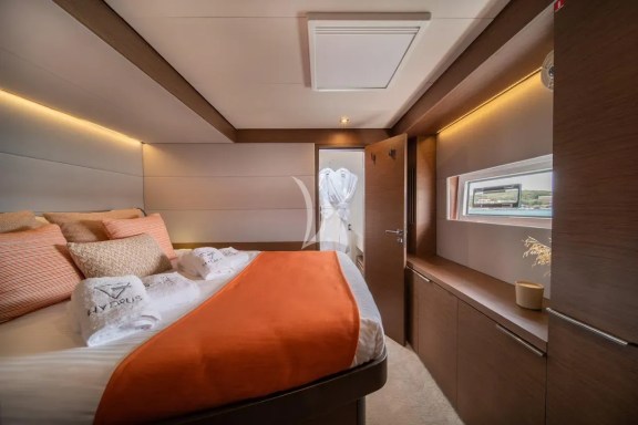 Double Cabin