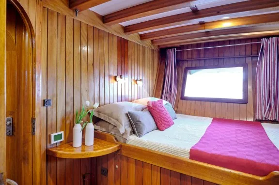 Image of WHITE PEARL yacht #38