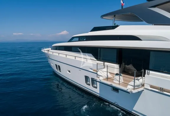 Image of Dinaia yacht #4