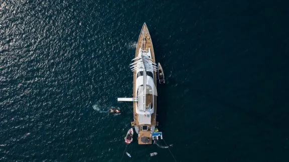 Image of All About U 2 yacht #3