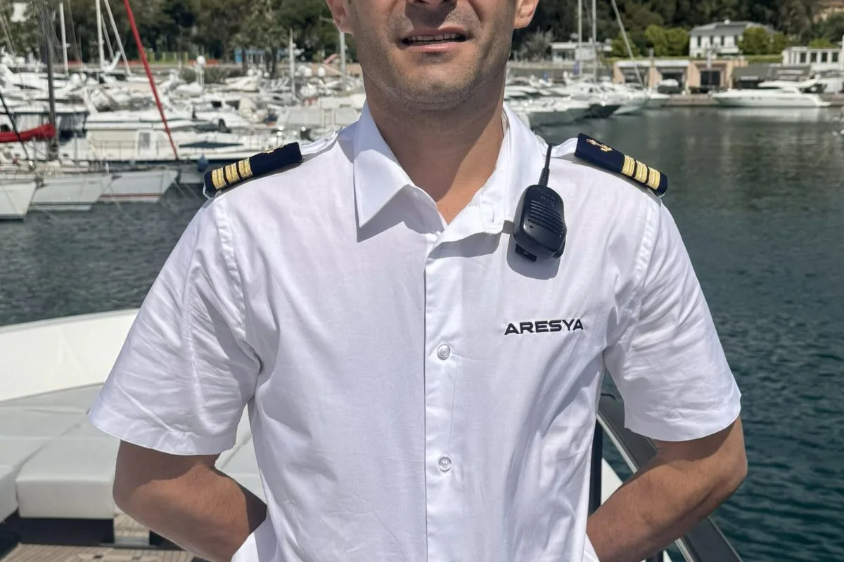 Crew Main Image