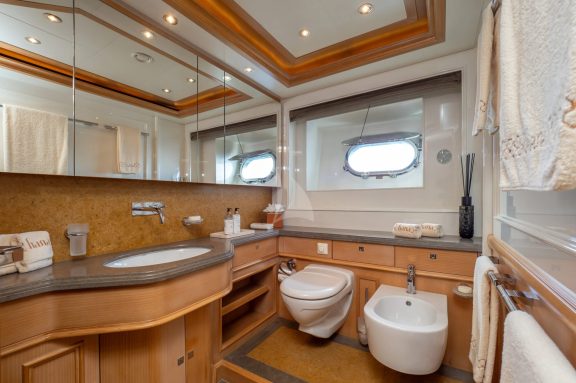 Double cabin ensuite bathroom