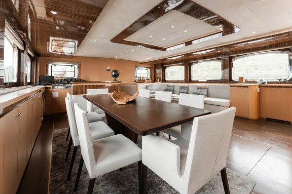 Image of LE PIETRE yacht #7