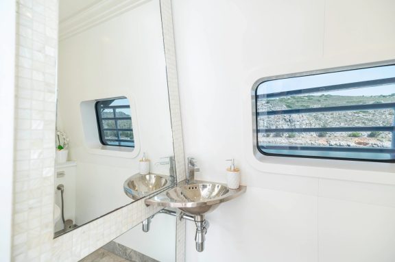 Image of IDEFIX II yacht #24