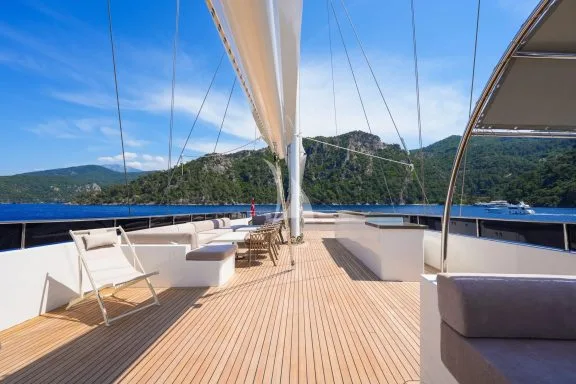 Image of KING OF THE SEA yacht #12