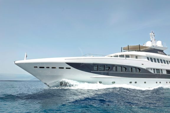 Image of IDEFIX II yacht #33