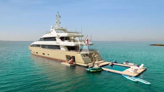 Image of Bunker yacht #60
