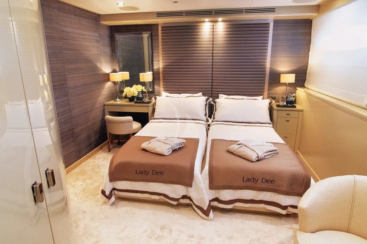Double Cabin