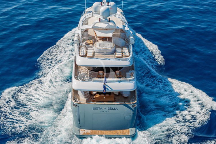 JUSTA DELIA underway