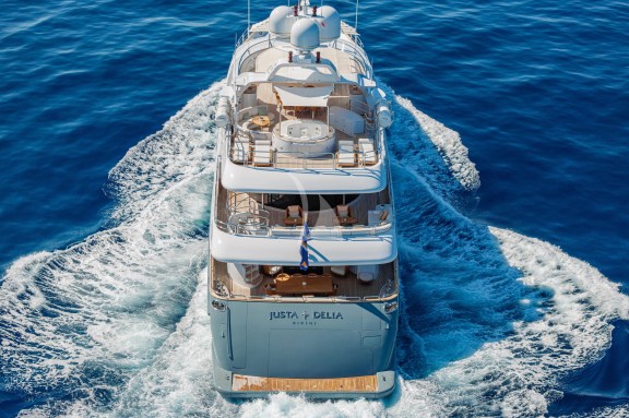 JUSTA DELIA underway