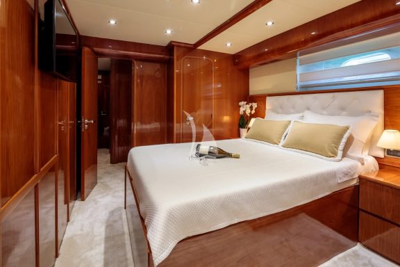 Double Cabin 2