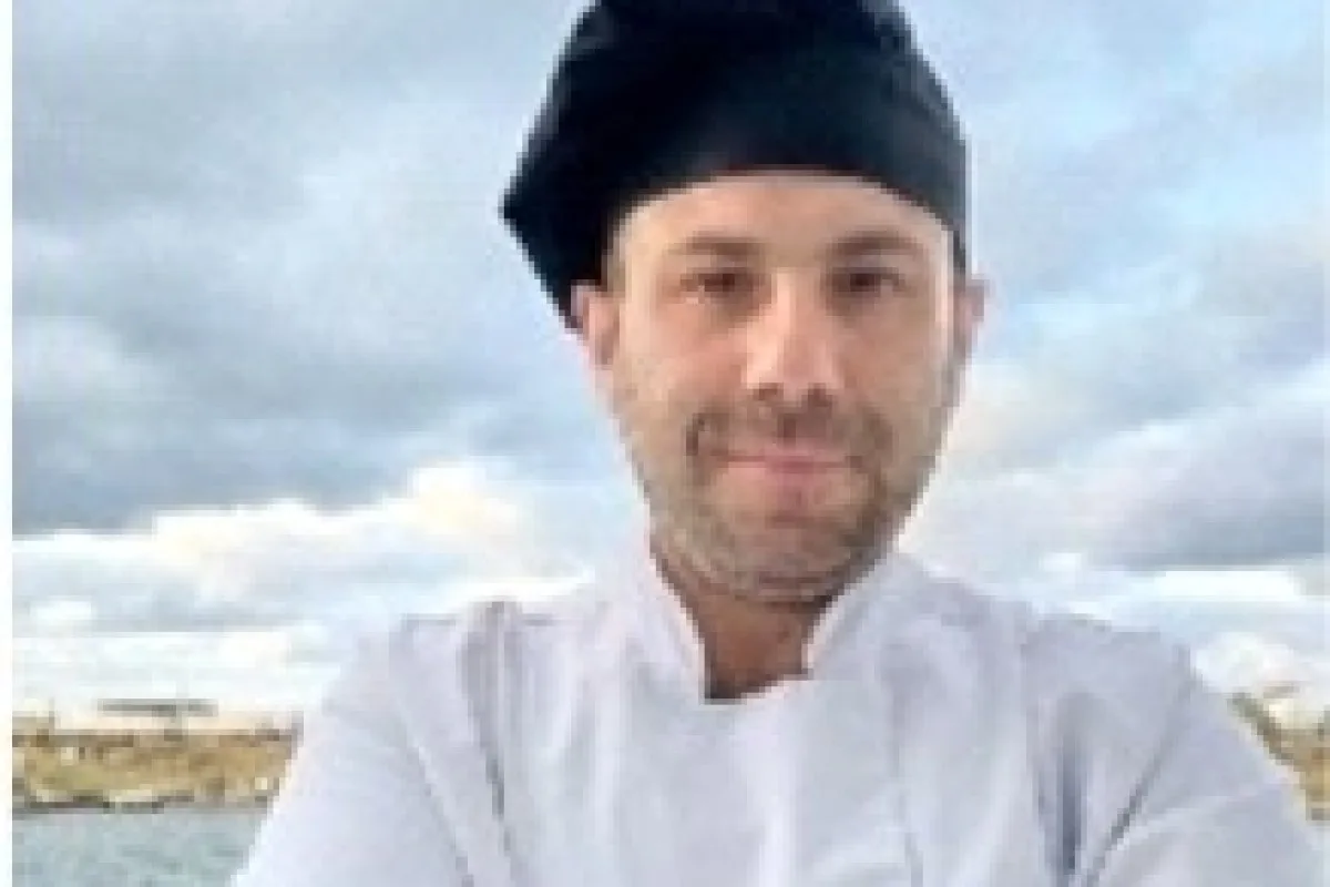 Crew Main Image