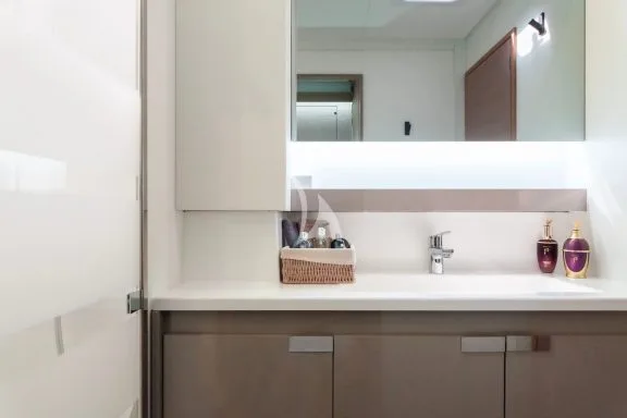 Bathroom Master cabin